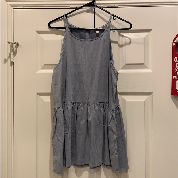 Hem and thread blue and white thin striped tank L - Picture 4 of 7